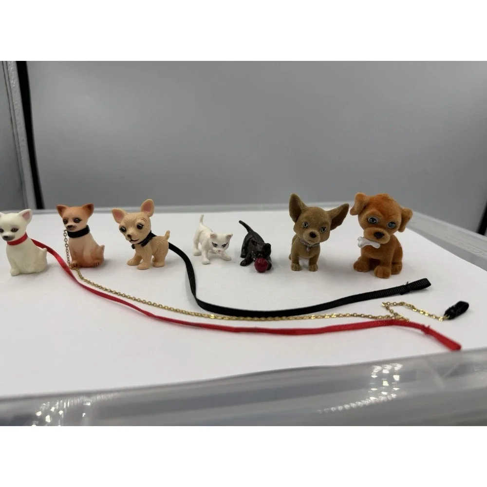 Vintage Lot Of 5 Dogs & 2 Cats Dollhouse Miniature Dogs Puppy Kitty Tiny W/leash